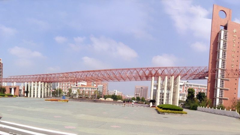 S8050三极管放大倍数：揭秘其工作原理与应用